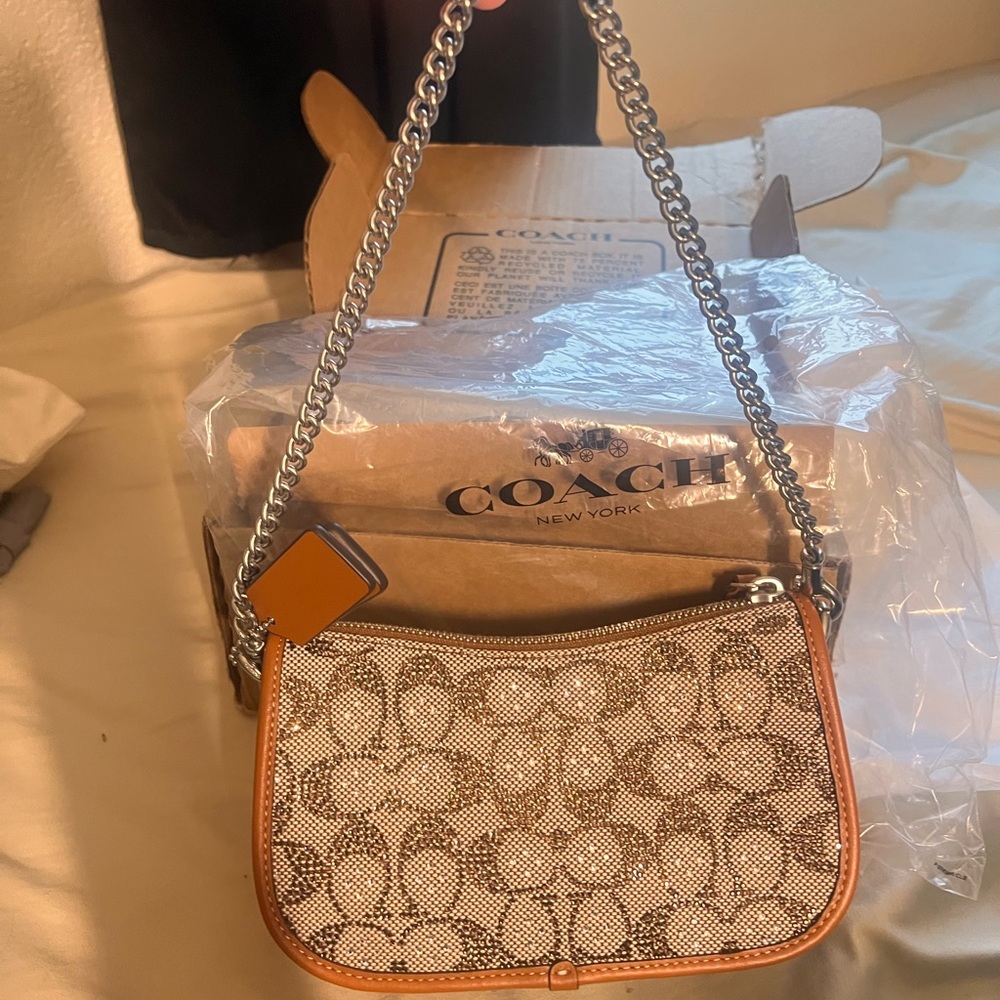 COACH Swinger Bag 20 With Chain In Crystal Signature Jacquard Shoulder Bag - Picture 4 of 8